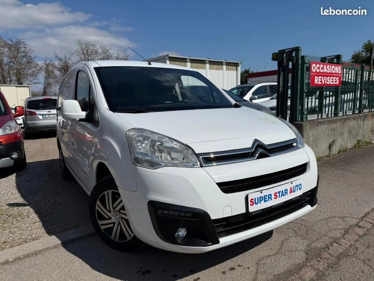 Citroen Berlingo II 1er Main 1.6 Blue HDI 100 ch S&S Club ETG6 2017 Blanc - 1