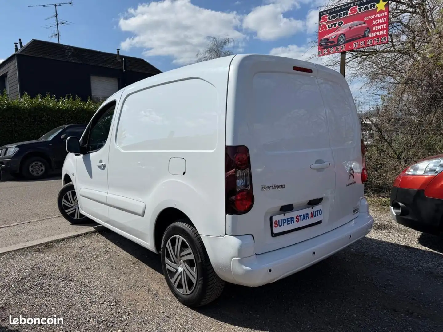 Citroen Berlingo II 1er Main 1.6 Blue HDI 100 ch S&S Club ETG6 2017 Blanc - 2