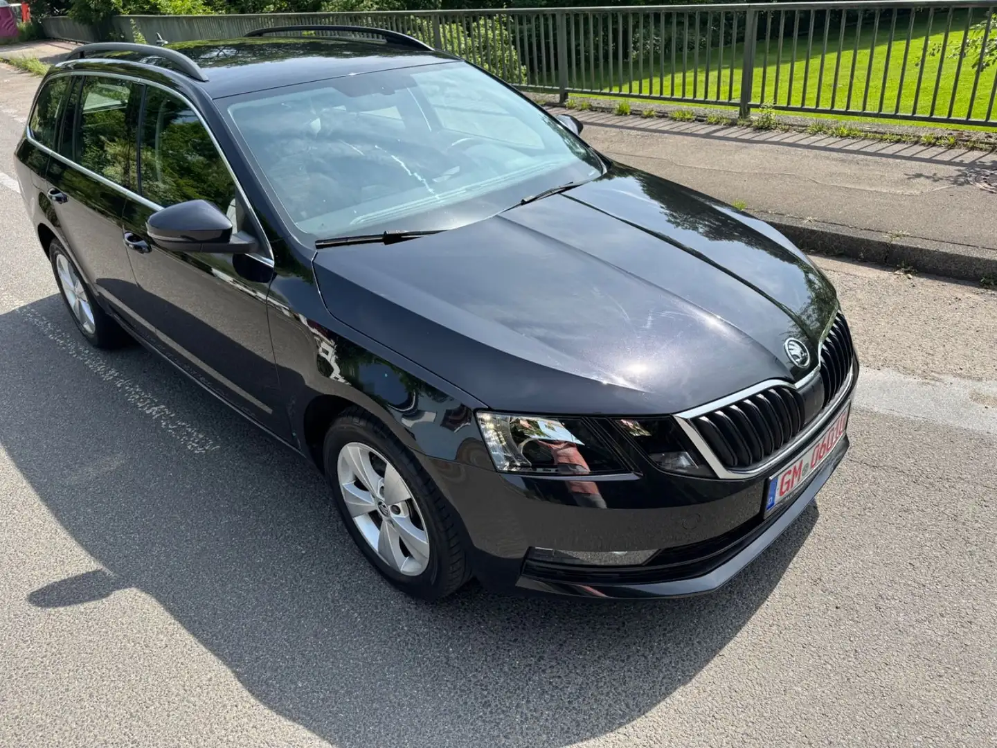 Skoda Octavia Combi AmbitionAut.KameraCNG-GasGaranti Černá - 2