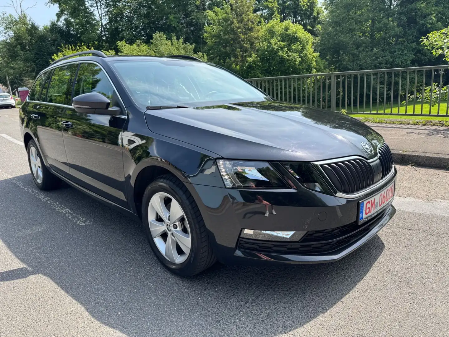 Skoda Octavia Combi AmbitionAut.KameraCNG-GasGaranti Černá - 1