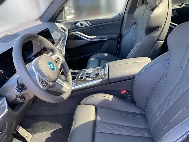 BMW X5 view 7