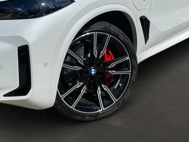 BMW X5 view 6