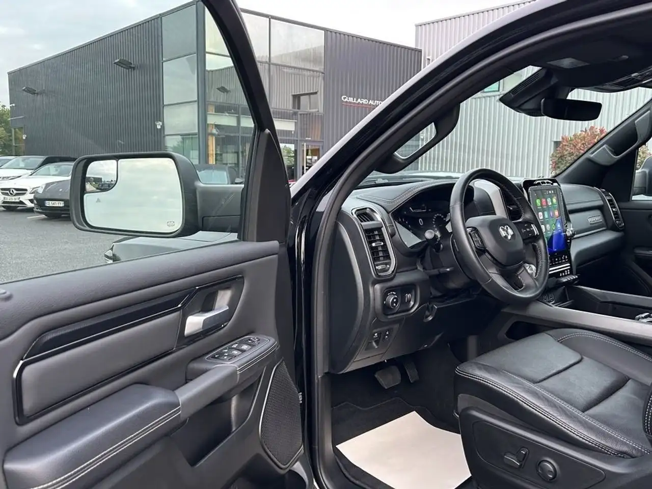 Dodge RAM 2025 — фото 10