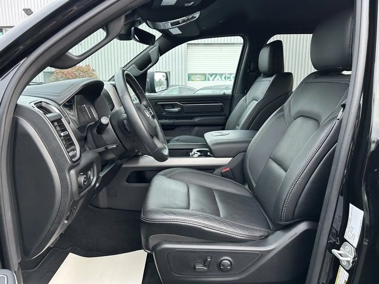 Dodge RAM 2025 — фото 15