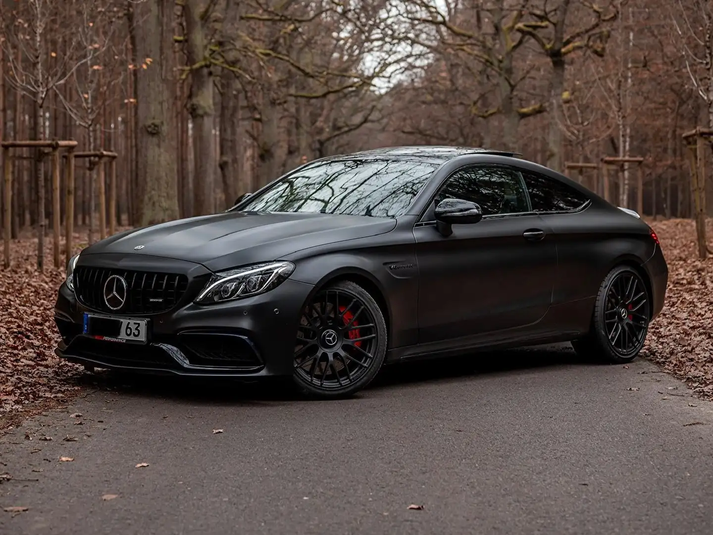 Mercedes-Benz C 63 AMG C63s AMG Coupe | Night | Burmester| Paga Schwarz - 1