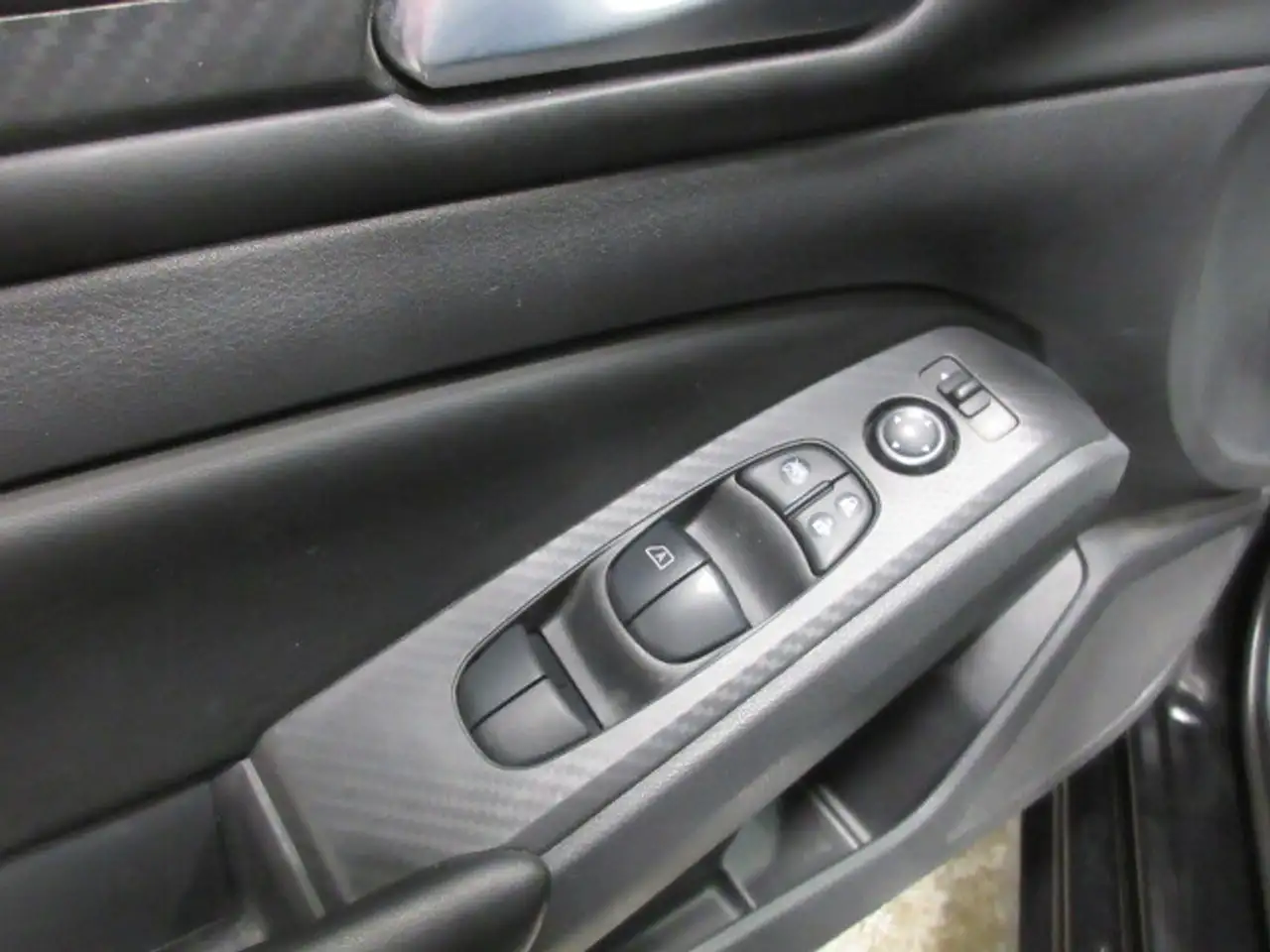 Nissan Altima снимка Nissan Altima