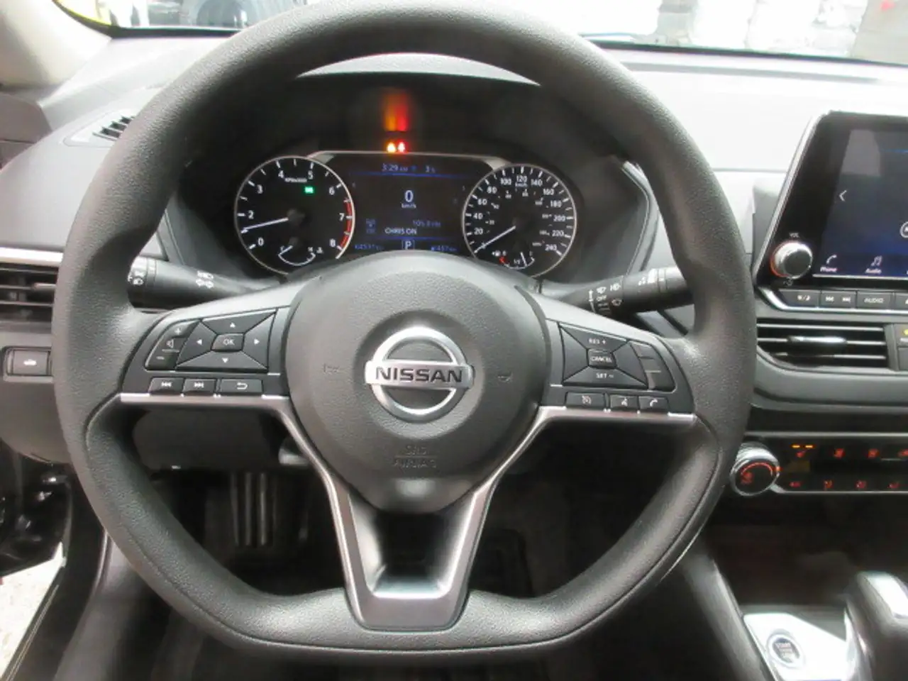 Nissan Altima снимка Nissan Altima