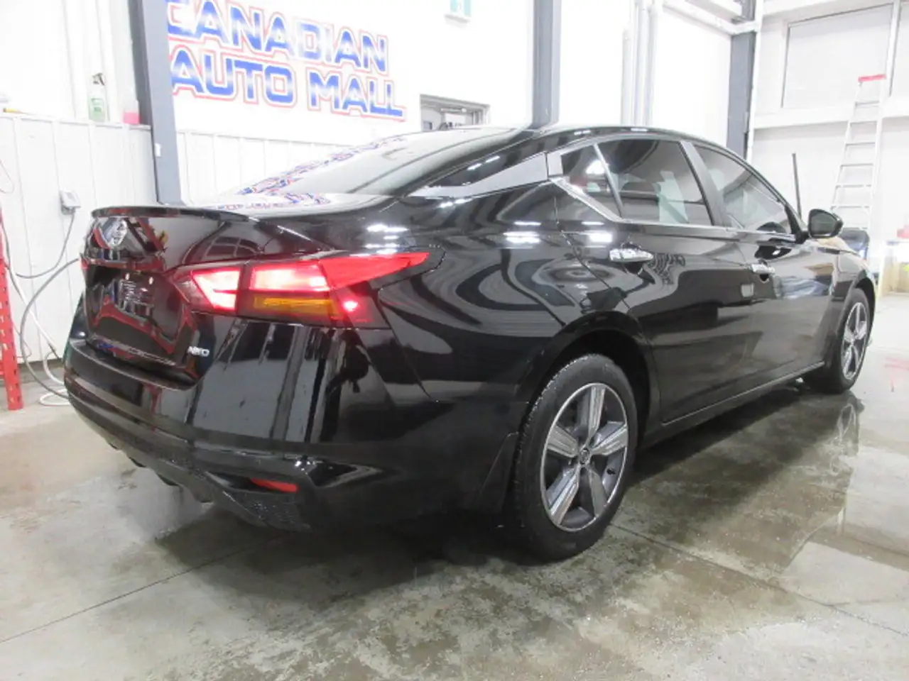 Nissan Altima снимка Nissan Altima