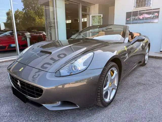 Ferrari California DCT