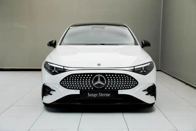 Mercedes-Benz CLA 350 4MATIC mit EQ Technologie WPumpe LED Ansicht 3