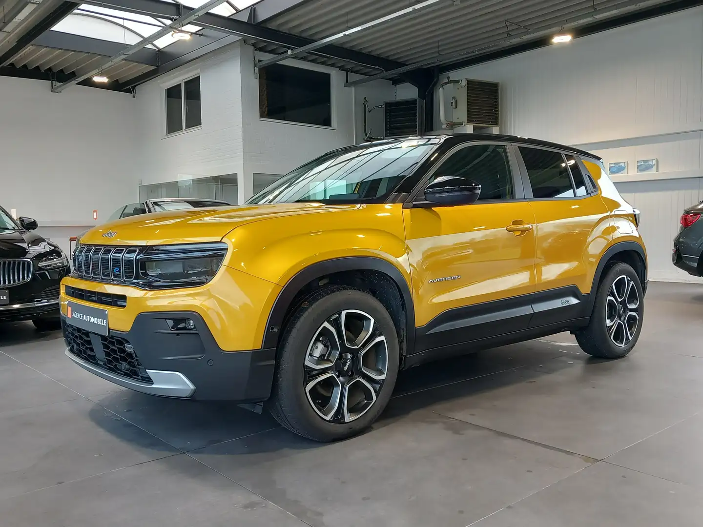 Jeep Avenger e-Avenger 51 kWh Summit - Garantie 12M Jaune - 2