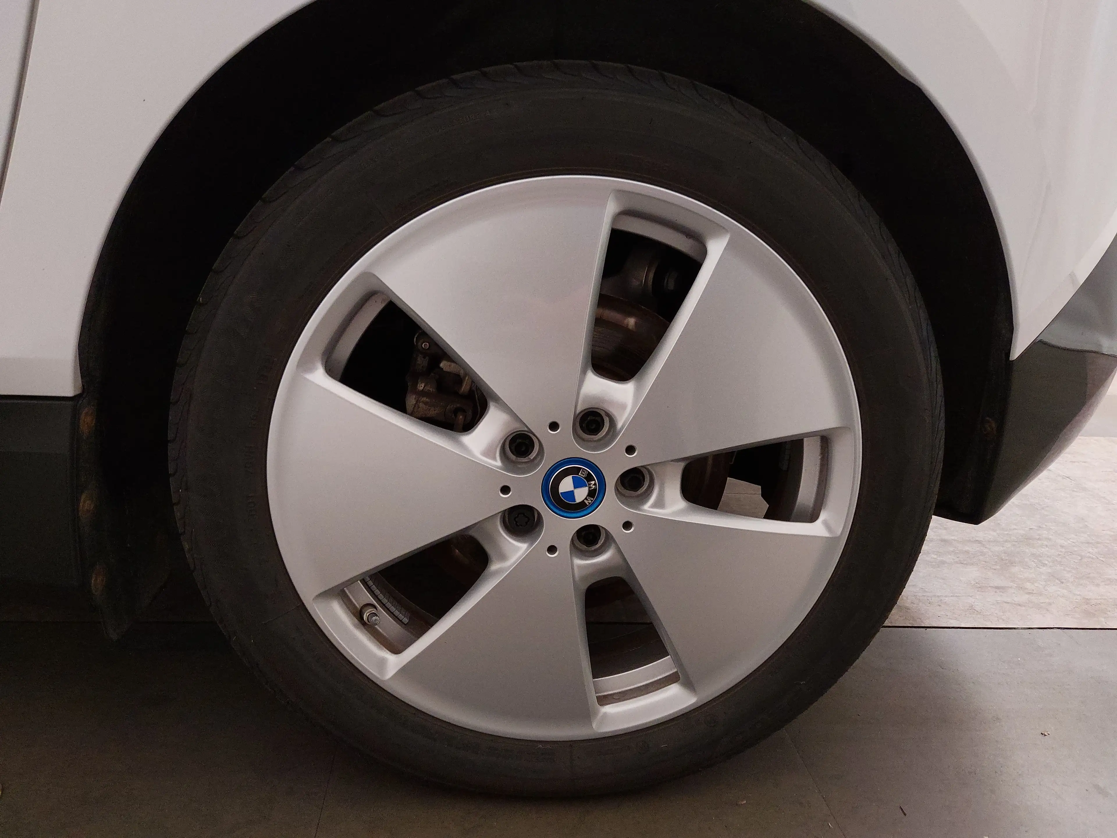 BMW i3 (120 Ah) Navi Bluetooth LED PDC — photo 14
