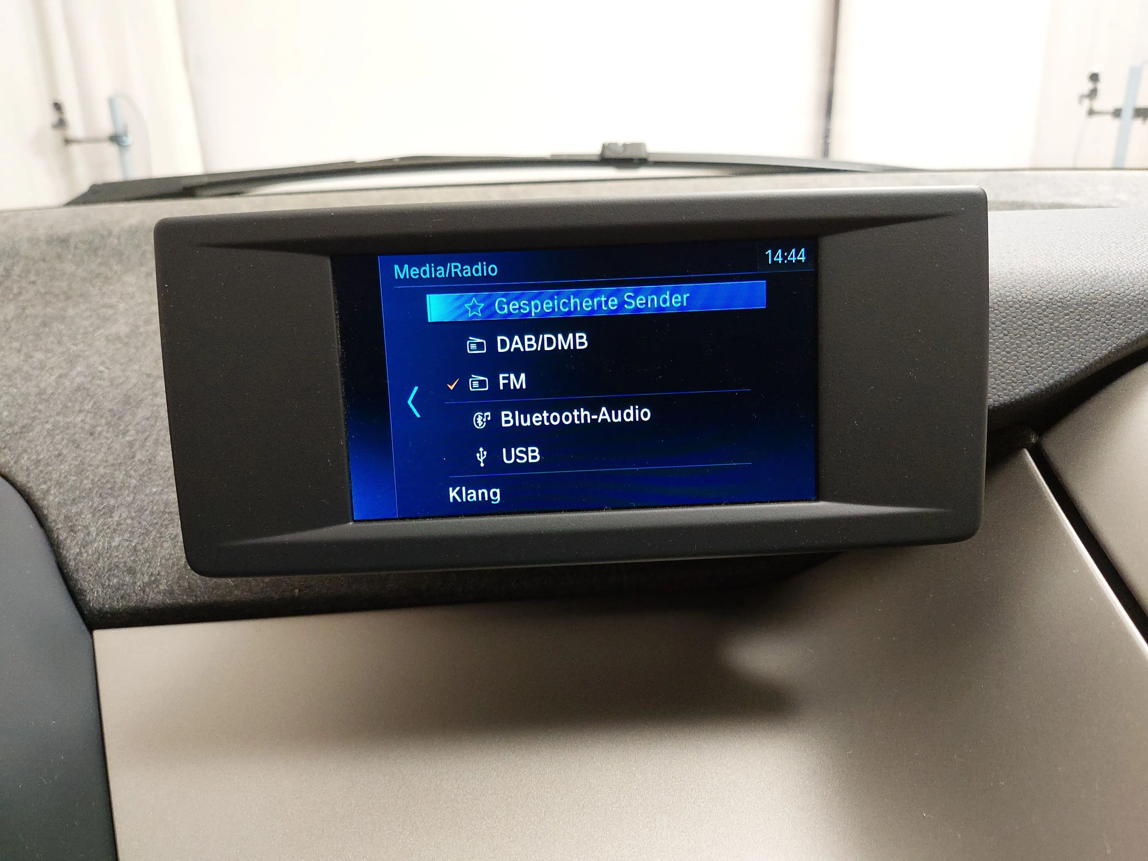 BMW i3 (120 Ah) Navi Bluetooth LED PDC — photo 20