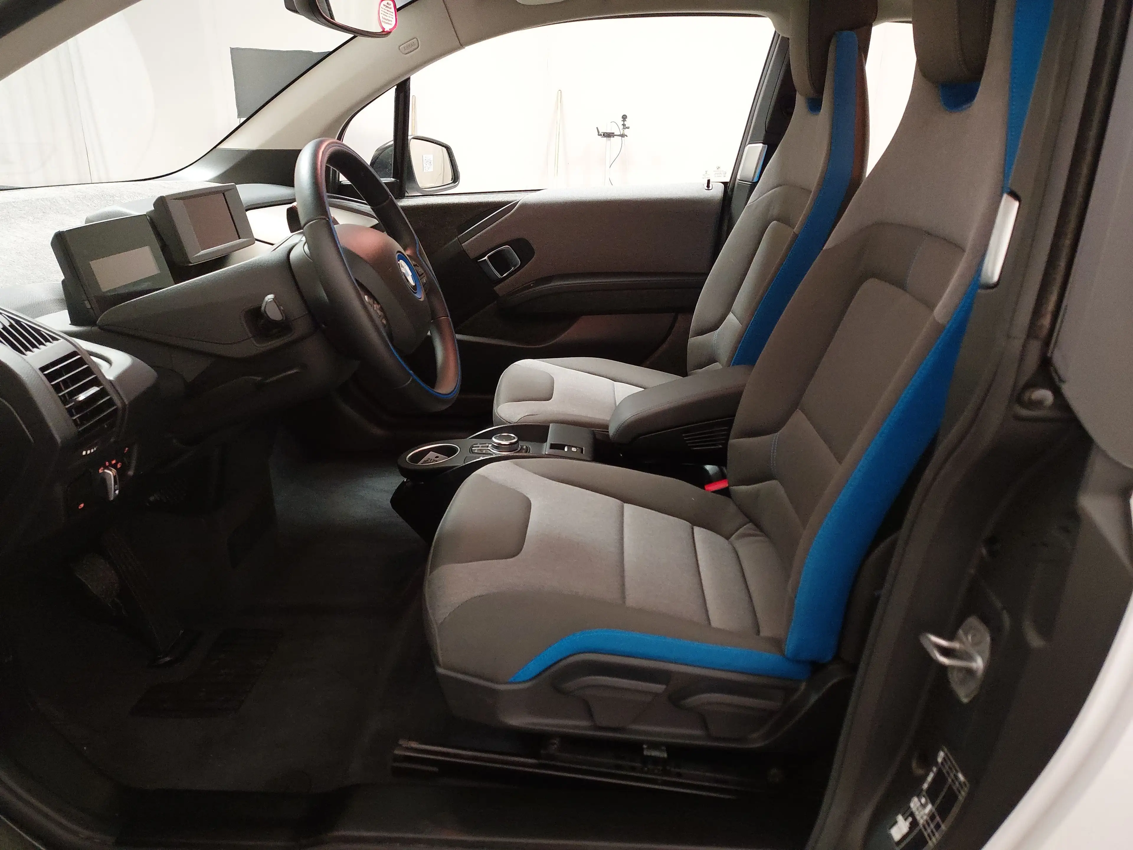 BMW i3 (120 Ah) Navi Bluetooth LED PDC — photo 6