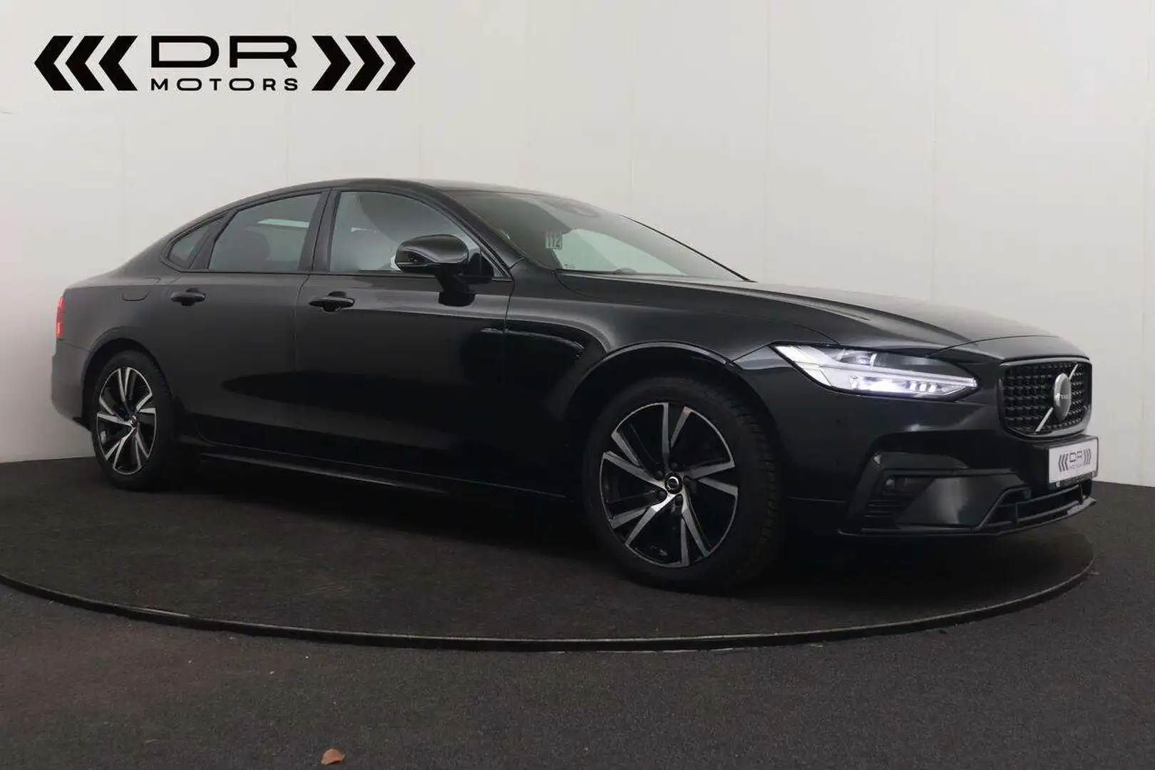 Volvo S90 D3 R-DESIGN GEARTRONIC - DAB - ADAPTIVE CRUISE - 1 Černá - 2