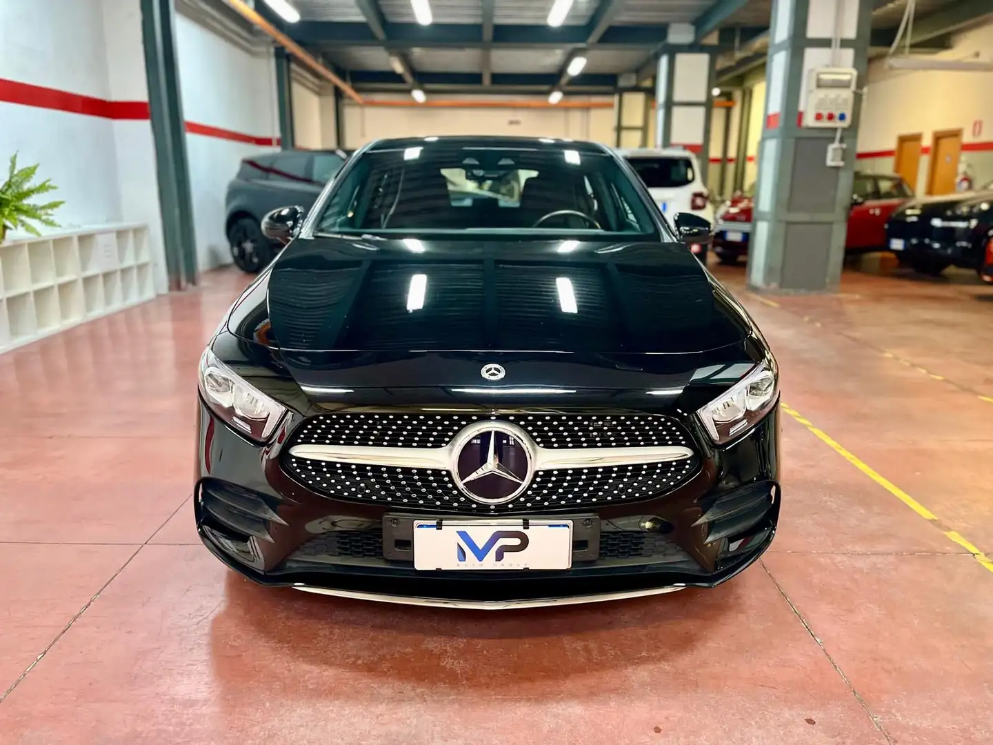 Mercedes-Benz A 250 A 250 e Automatic EQ-Power Premium AMG Noir - 2