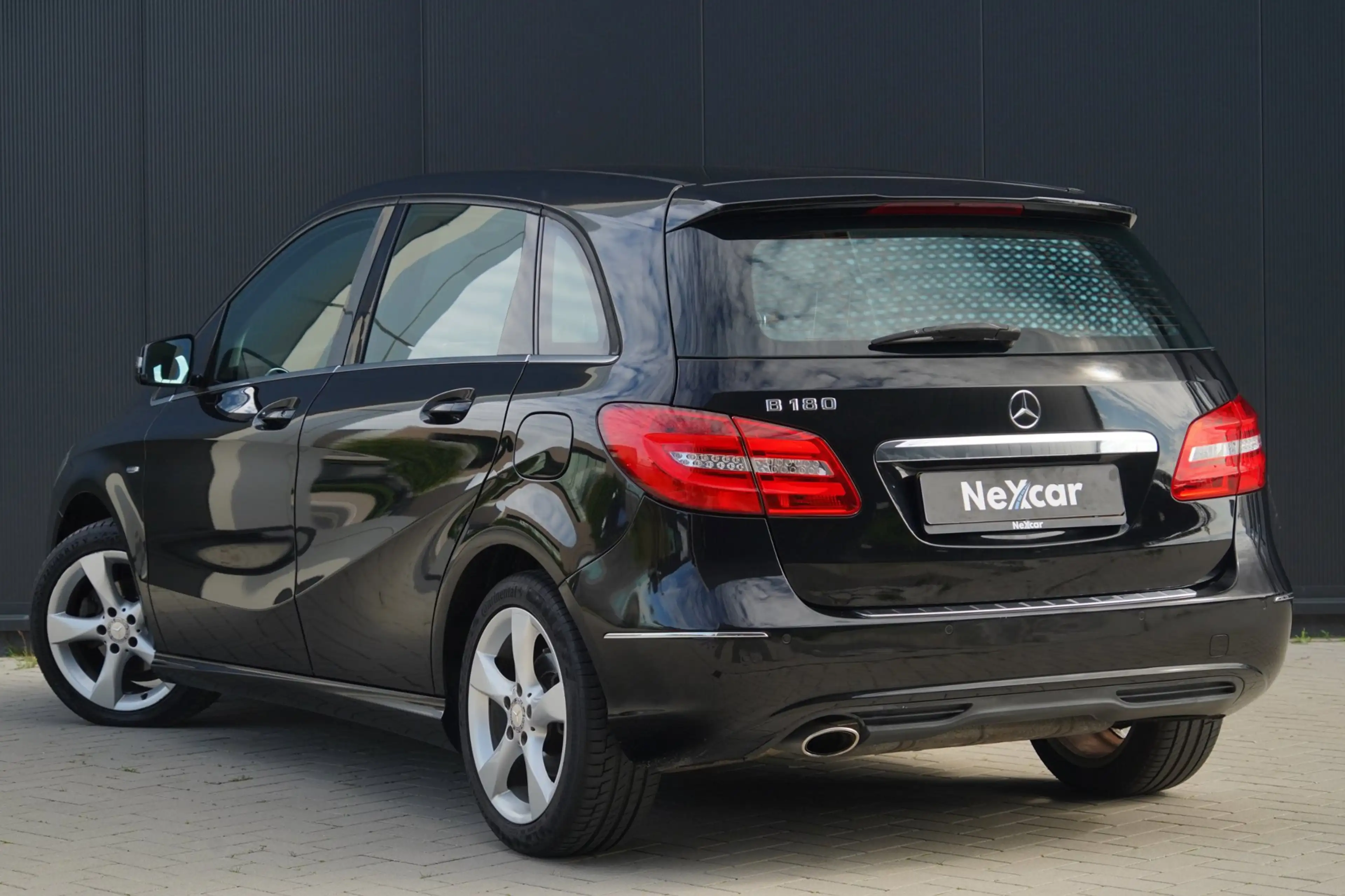 Mercedes-Benz B 180 Ambition Bi-xenon|Leder|Cruise|LM — photo 2