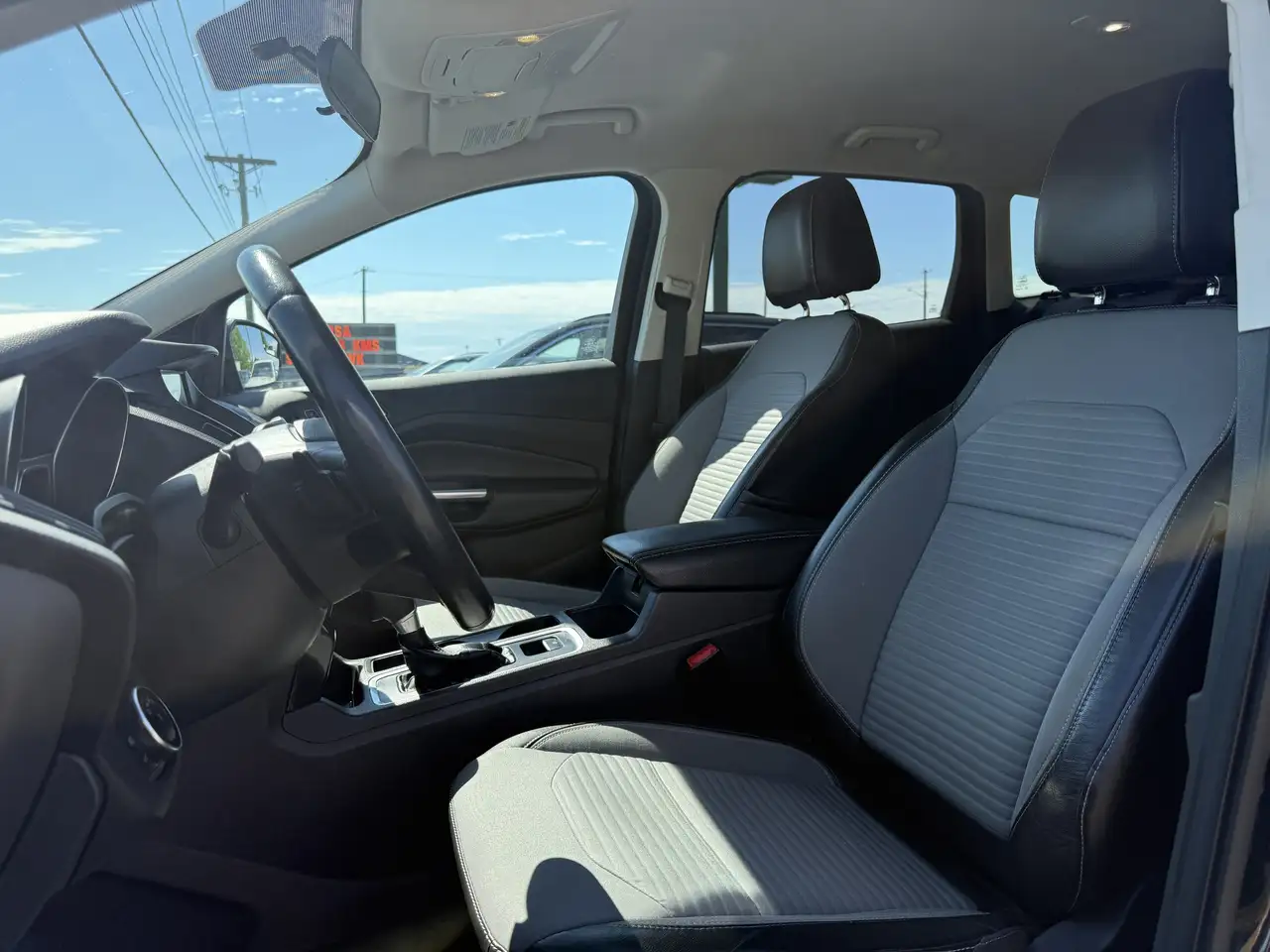 Ford Escape photo Ford Escape