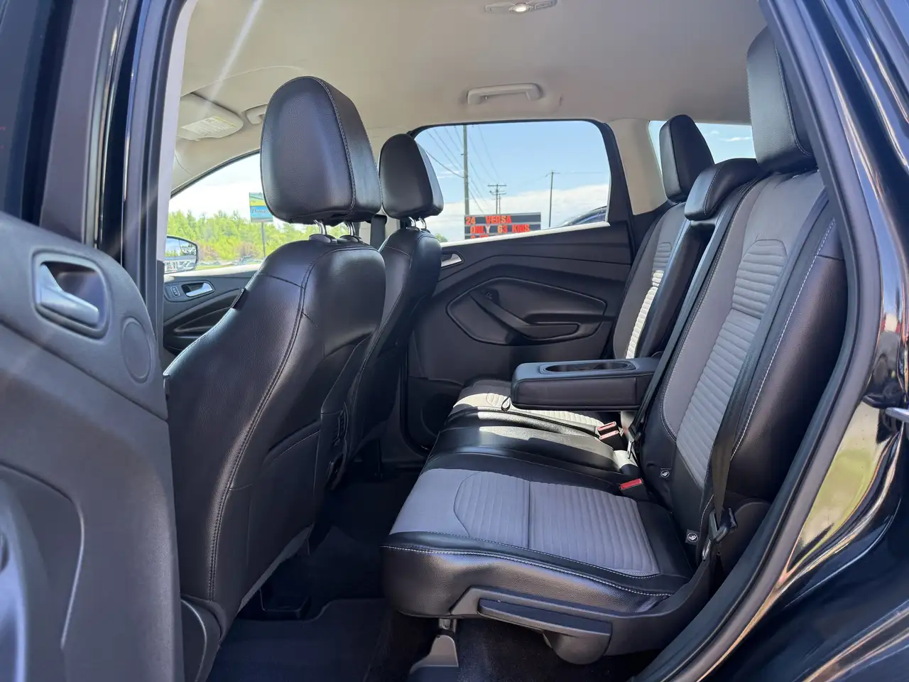 Ford Escape photo Ford Escape