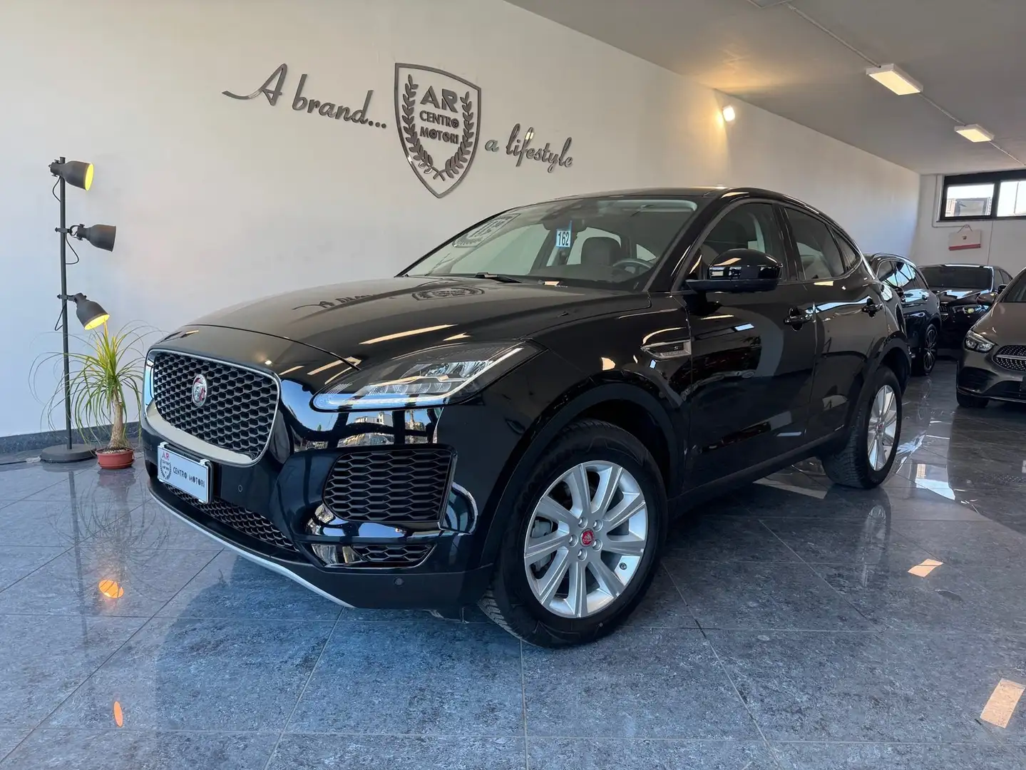 Jaguar E-Pace 2.0d i4 fwd 150cv Pelle Full Led Camera Stupenda Nero - 1