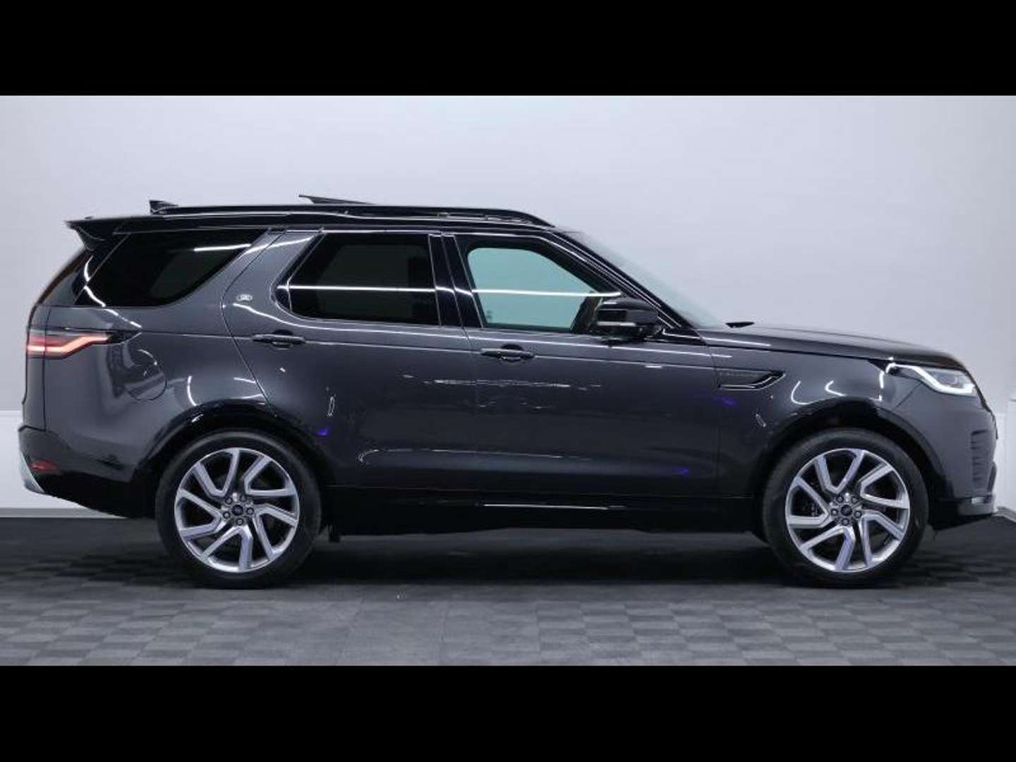 Land Rover Discovery D300 Metropolitan Edition AWD Auto 7 Places -  - Joinsteer - #2