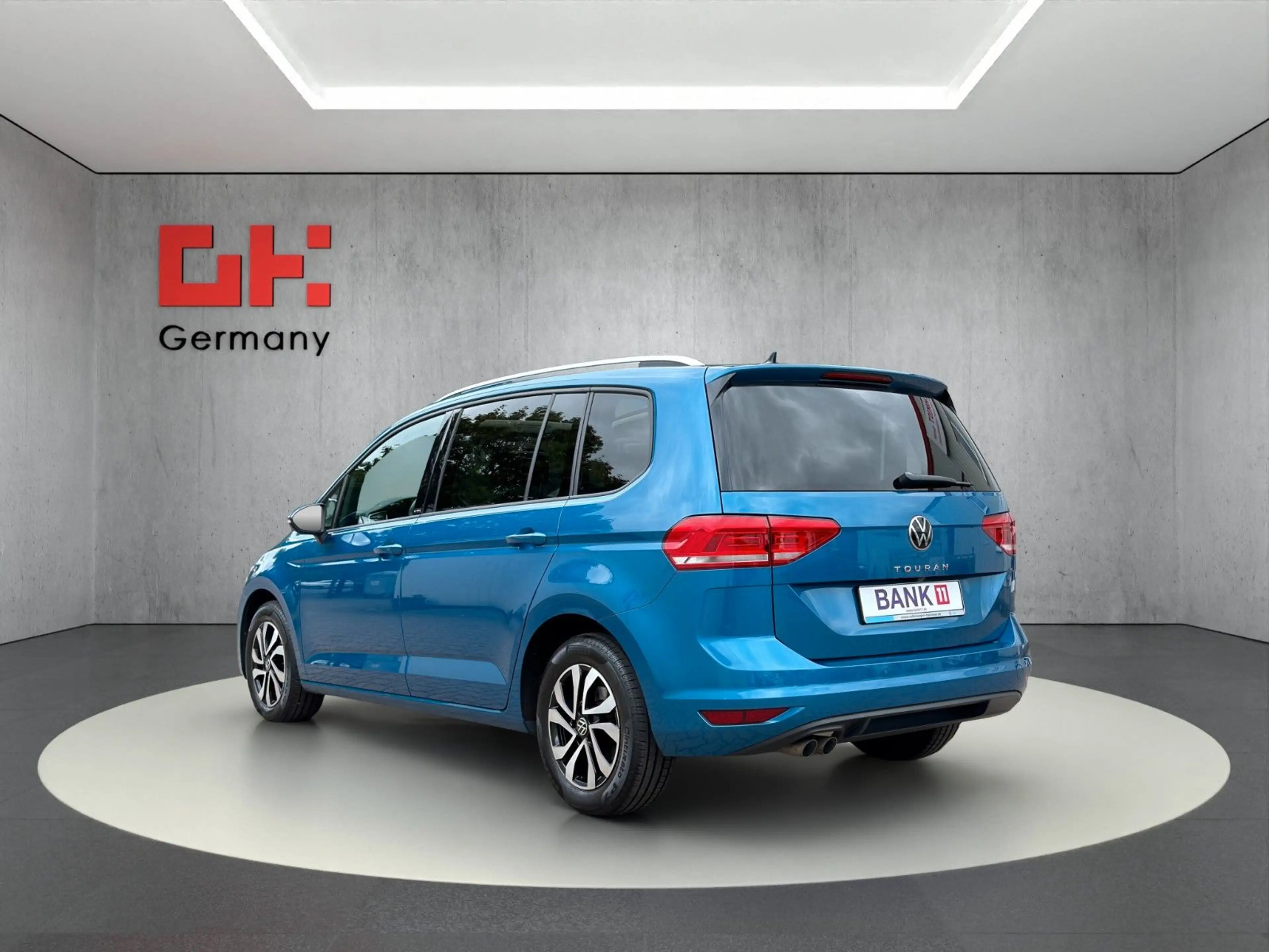 Volkswagen Touran 2.0 TDI Active Panorama Navi Kamera ACC AHK — photo 5