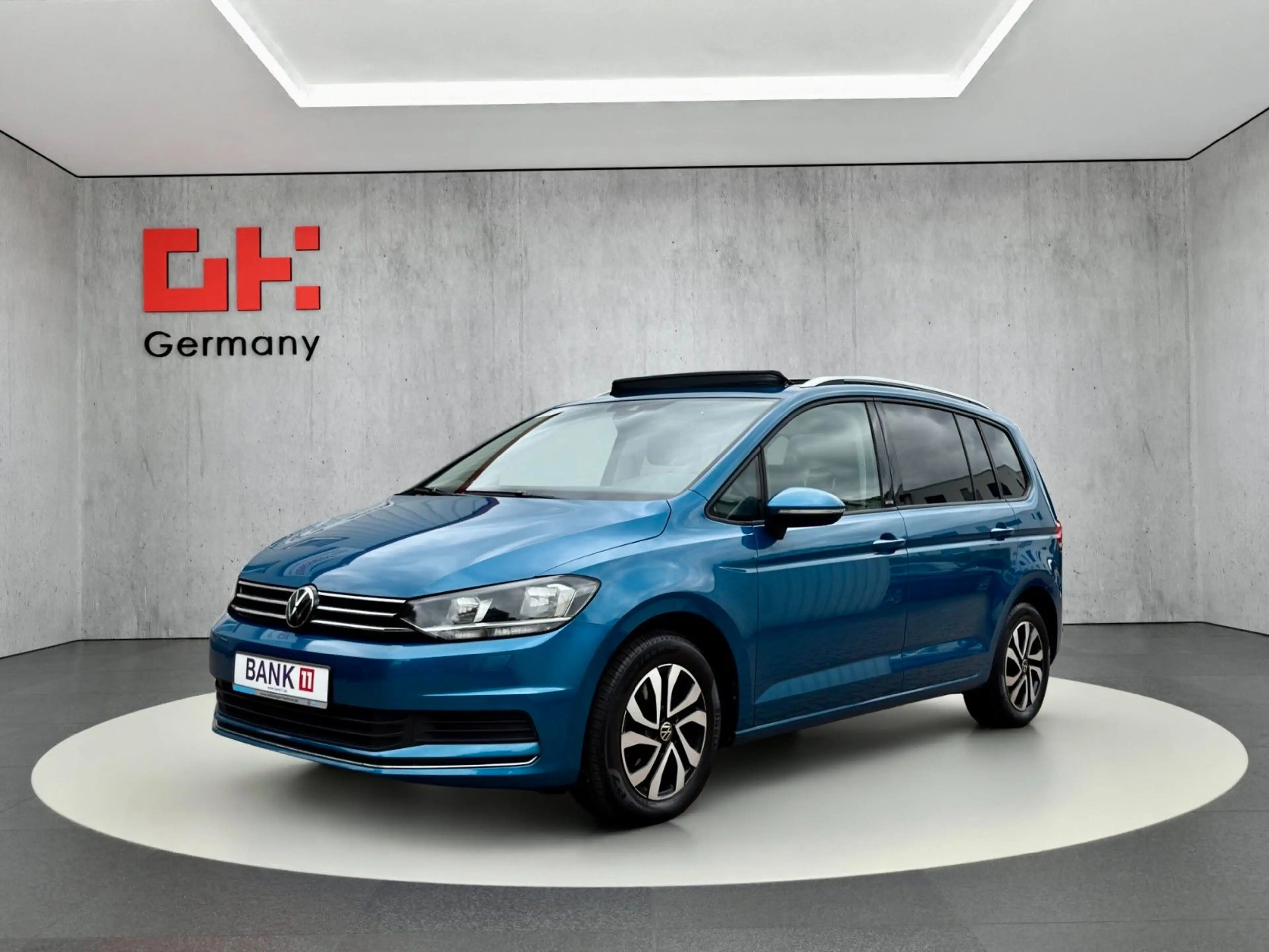 Volkswagen Touran 2.0 TDI Active Panorama Navi Kamera ACC AHK