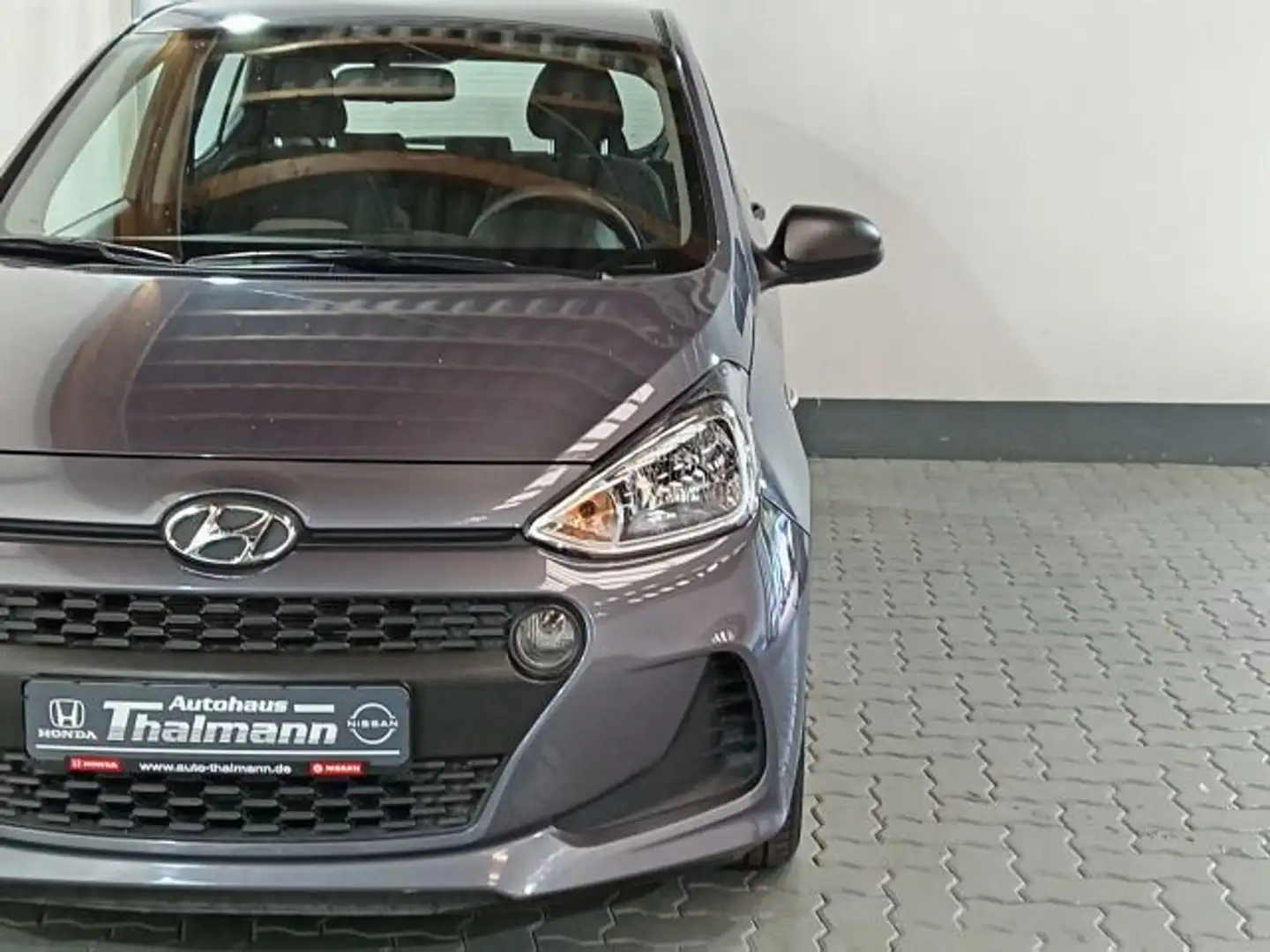 Hyundai i10 Classic Gris - 2