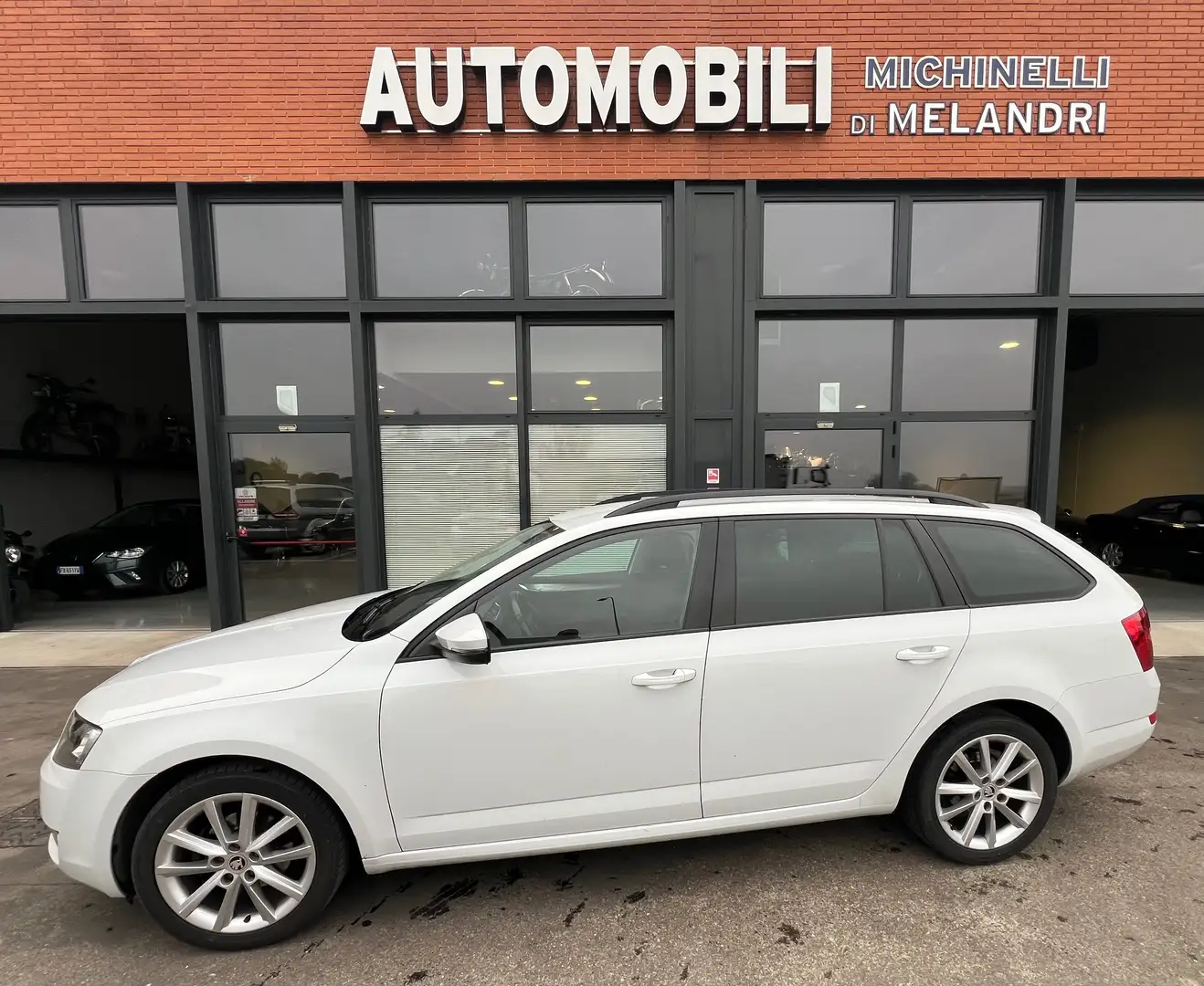 Skoda Octavia Wagon Wagon 1.6 tdi 105cv Bianco - 1