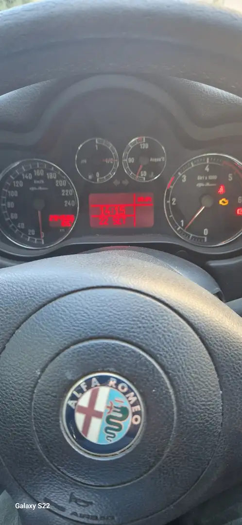 Alfa Romeo 147 147 II 2004 5p 1.9 jtd Moving 120cv Blanc - 1