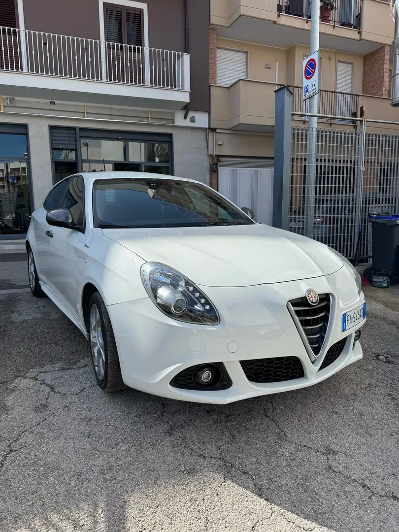 Alfa Romeo Giulietta 1.6 jtdm Sprint 120cv Weiß - 1