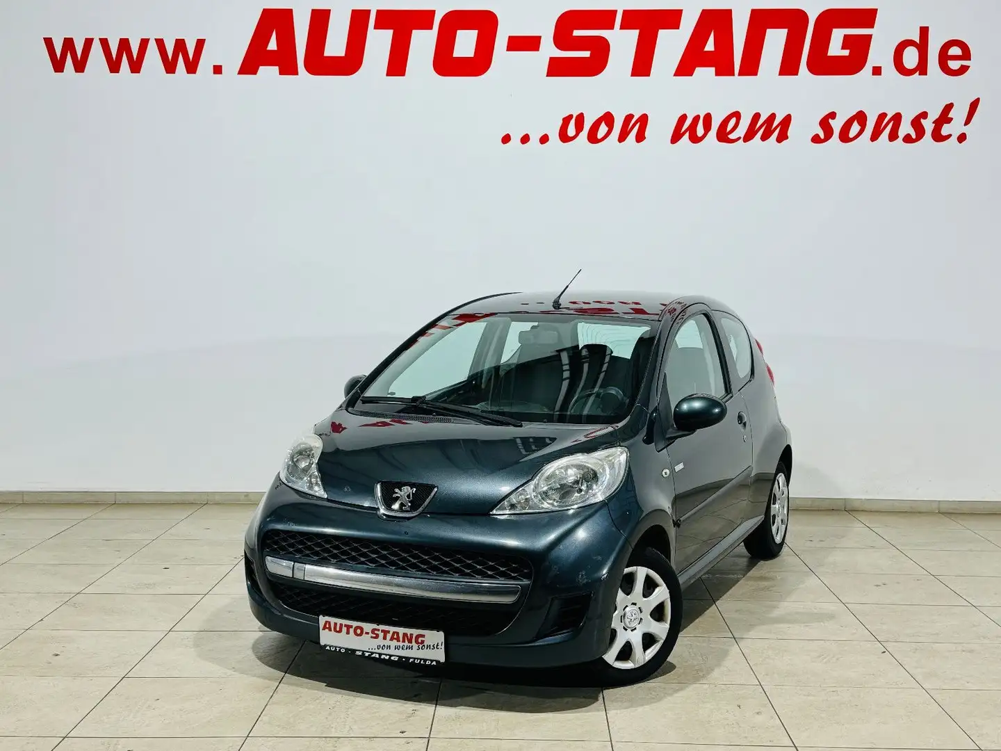 Peugeot 107 Urban Style**KLIMA+ALLWETTERRÄDER+RADIO/CD** Grau - 2