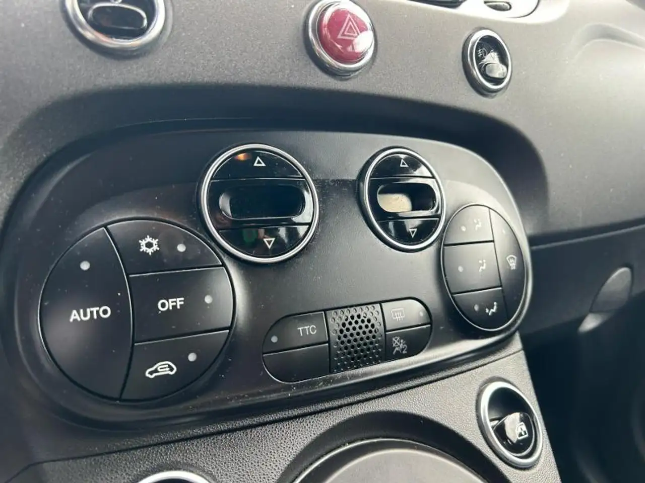Abarth 695 1.4 t-jet Competizione 180cv auto 14
