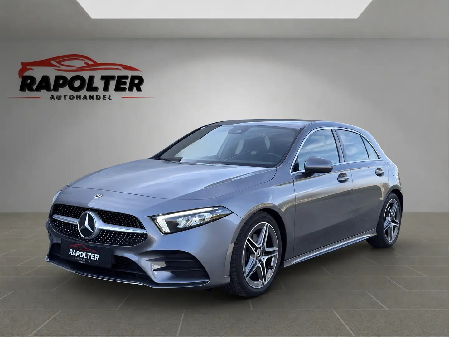 Mercedes-Benz A 180 A-Klasse A 180 AMG Line/LED/Kamera Silber - 1