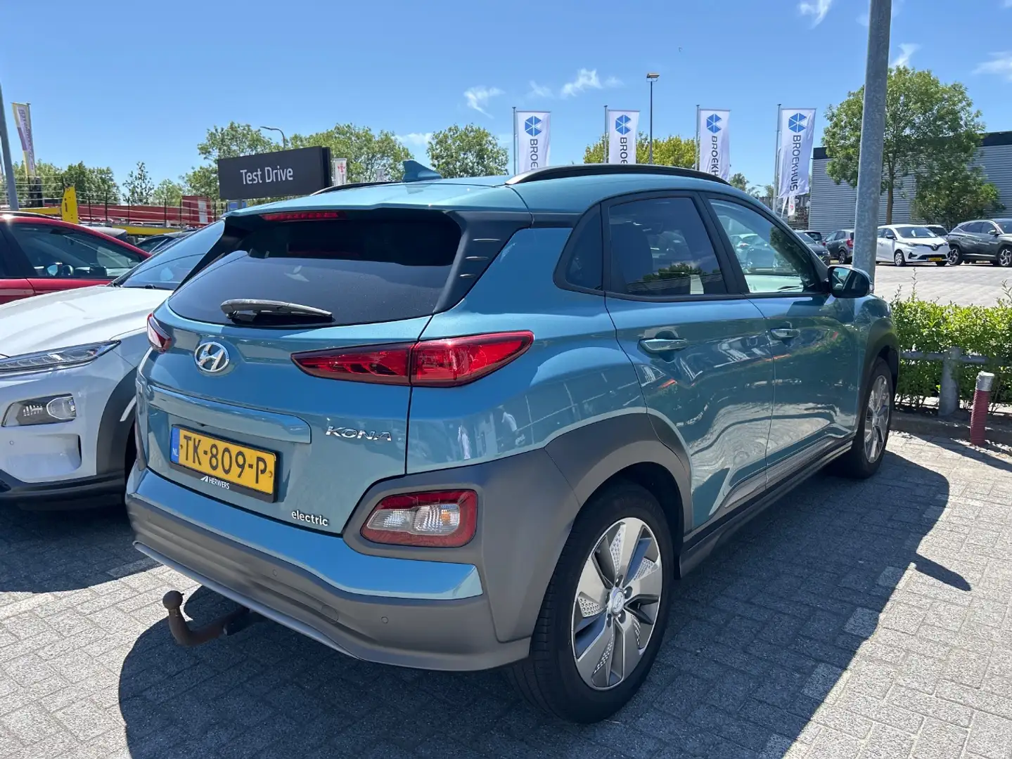 Hyundai KONA EV Premium 64 kWh Verwacht! | Afneembare trekhaak Blauw - 2