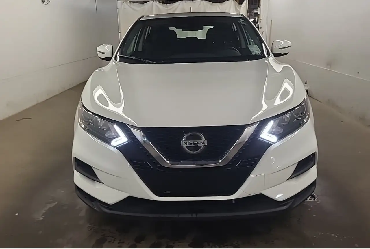 Nissan Qashqai снимка Nissan Qashqai