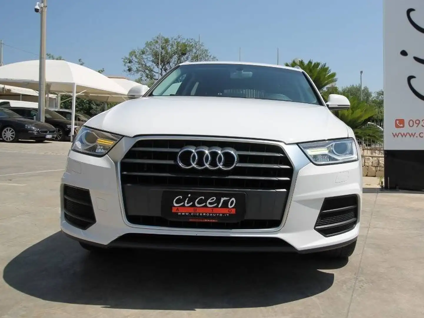 Audi Q3 2.0 tdi Business 120cv 6 marce| 2015 Bianco - 2