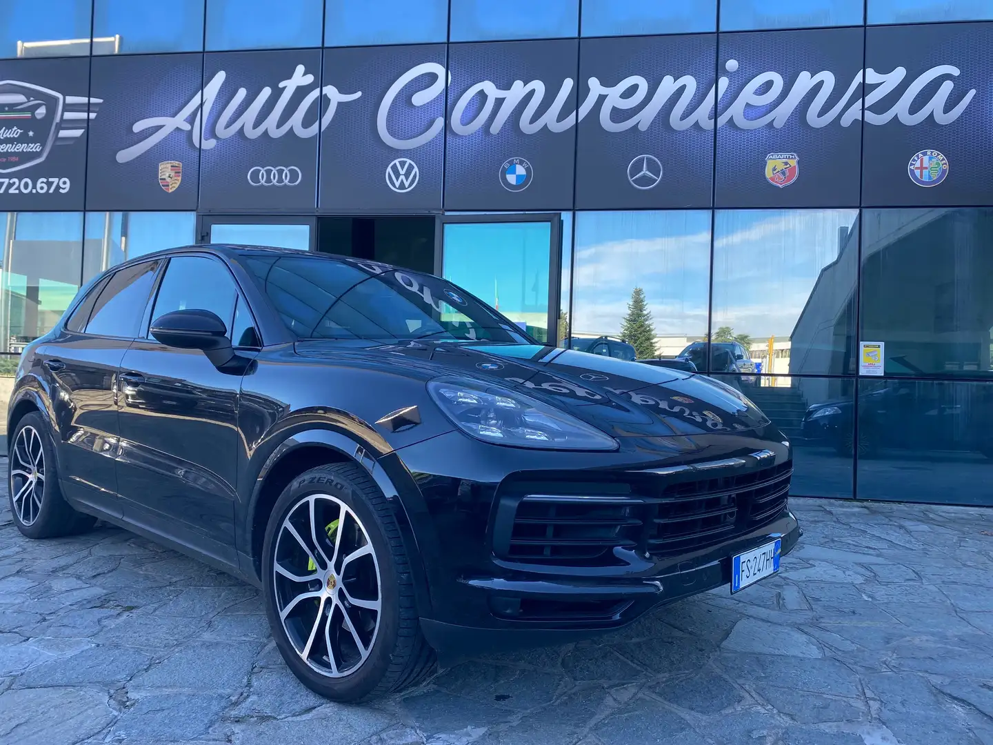 Porsche Cayenne 3.0 e-hybrid / Tetto apribile / service Porsche - 1