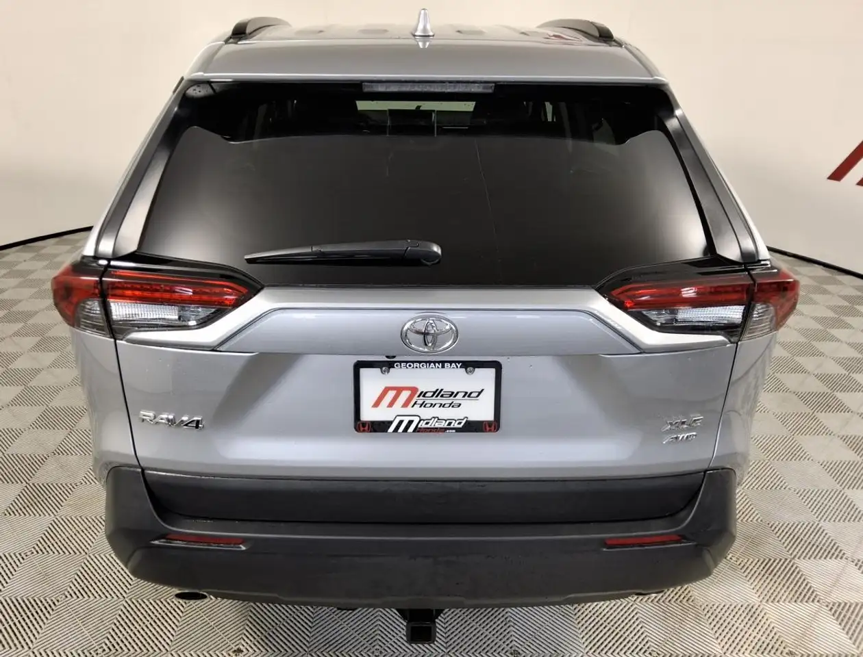 Toyota RAV 4 снимка Toyota RAV 4