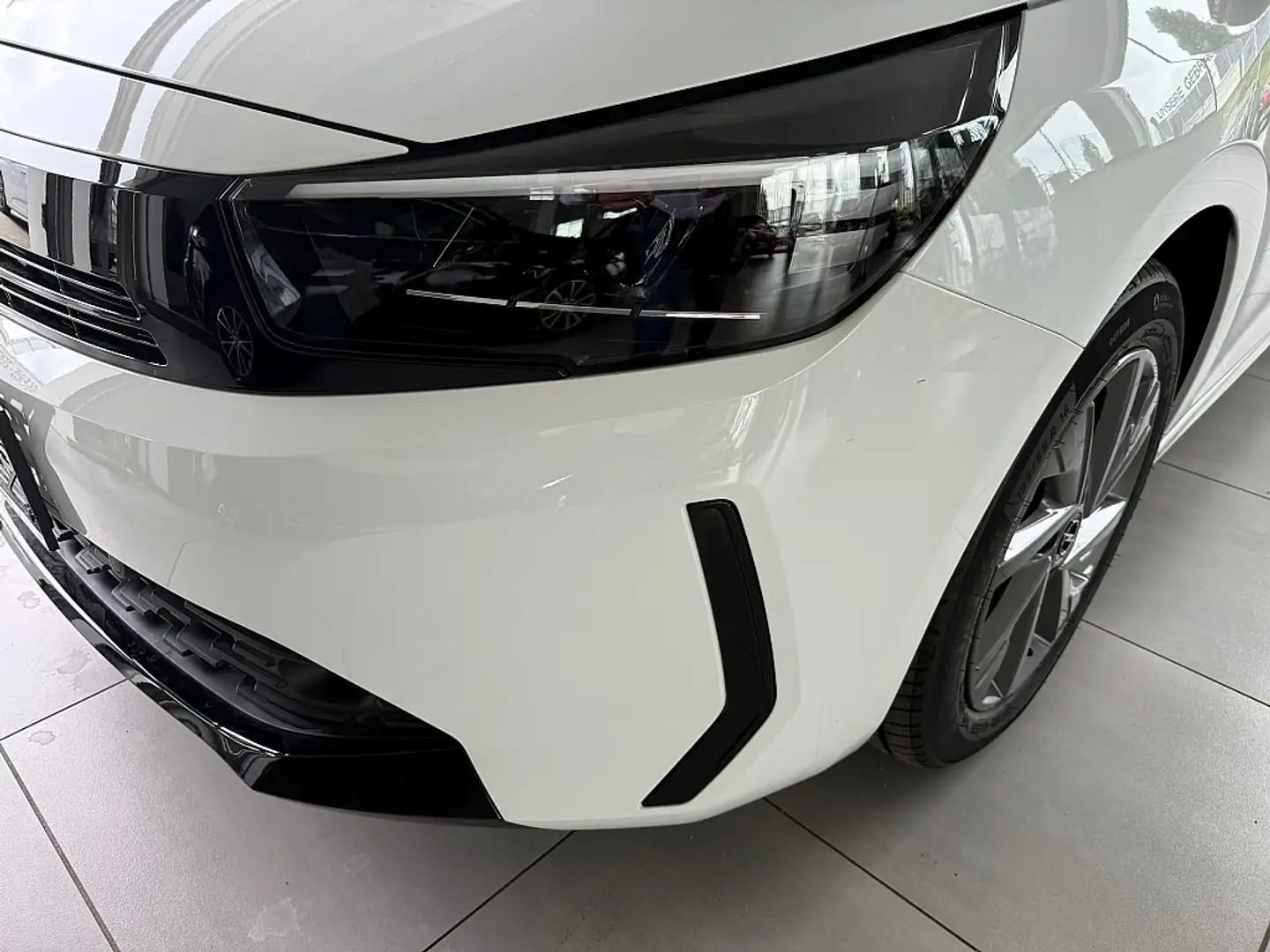 Opel Corsa 1,2 Turbo Edition 100 Winterpaket Weiß - 2