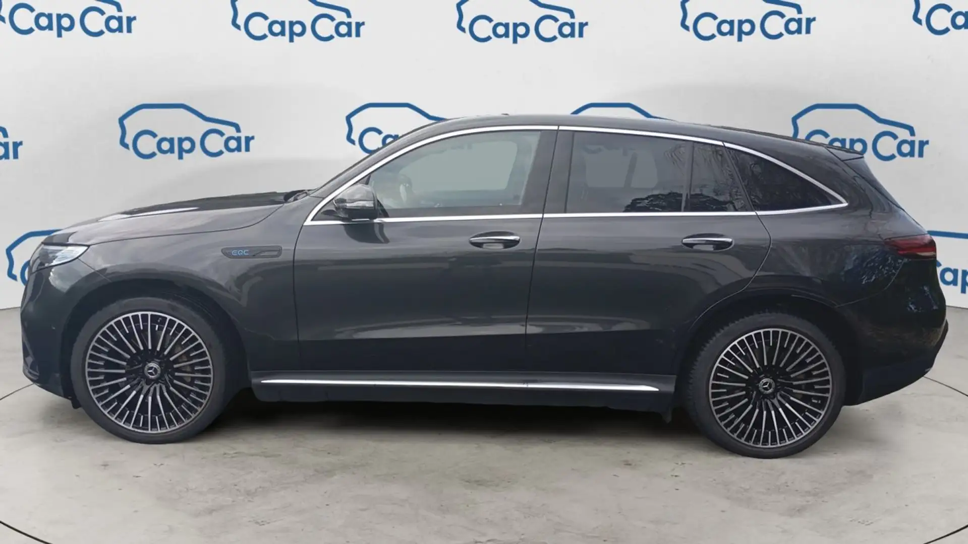 Mercedes-Benz EQC 400 400 80 kWh 408 4Matic AMG Line - Toit ouvrant Schwarz - 2