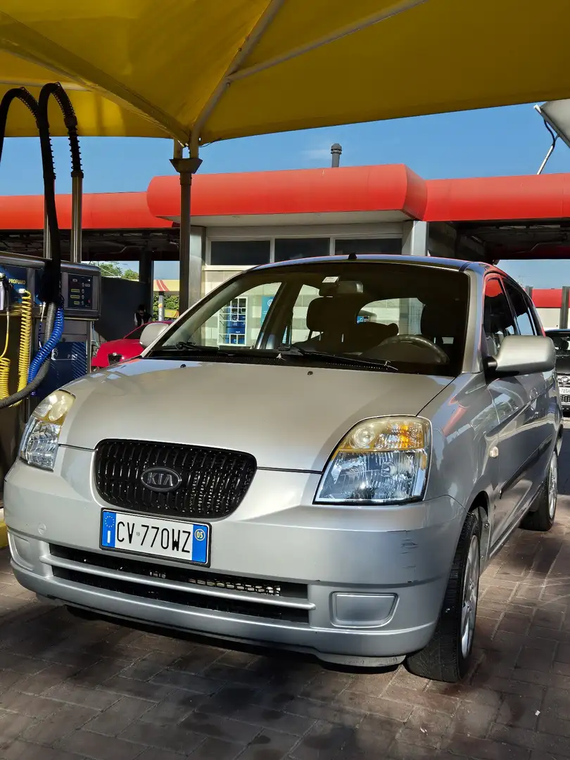 Kia Picanto 1.0 LX Urban - 1
