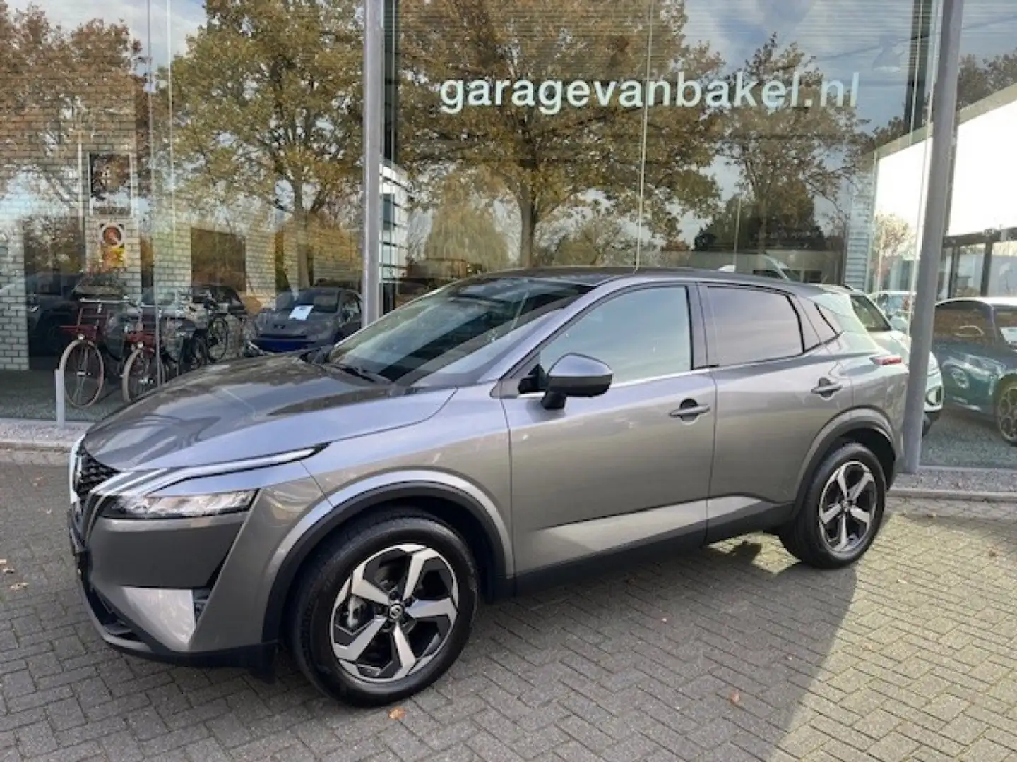 Nissan Qashqai 1.3 MHEV N-CONNECTA NIEUW MODEL TREKHAAK Grijs - 2