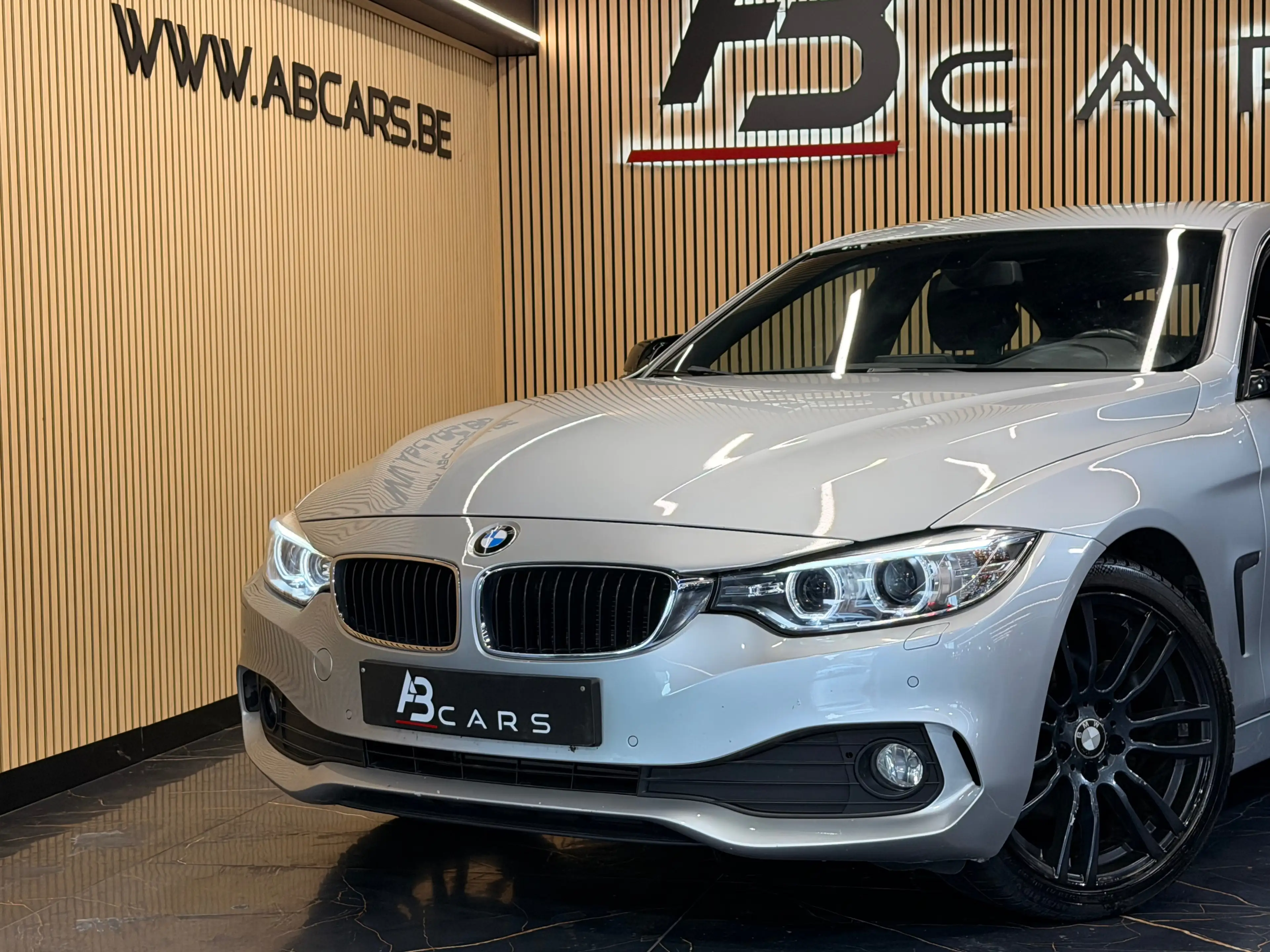 BMW 418 D * Gran Coupé * GARANTIE 12 MOIS * 1ER PROP * JANTE M PACK LOOK * — photo 2