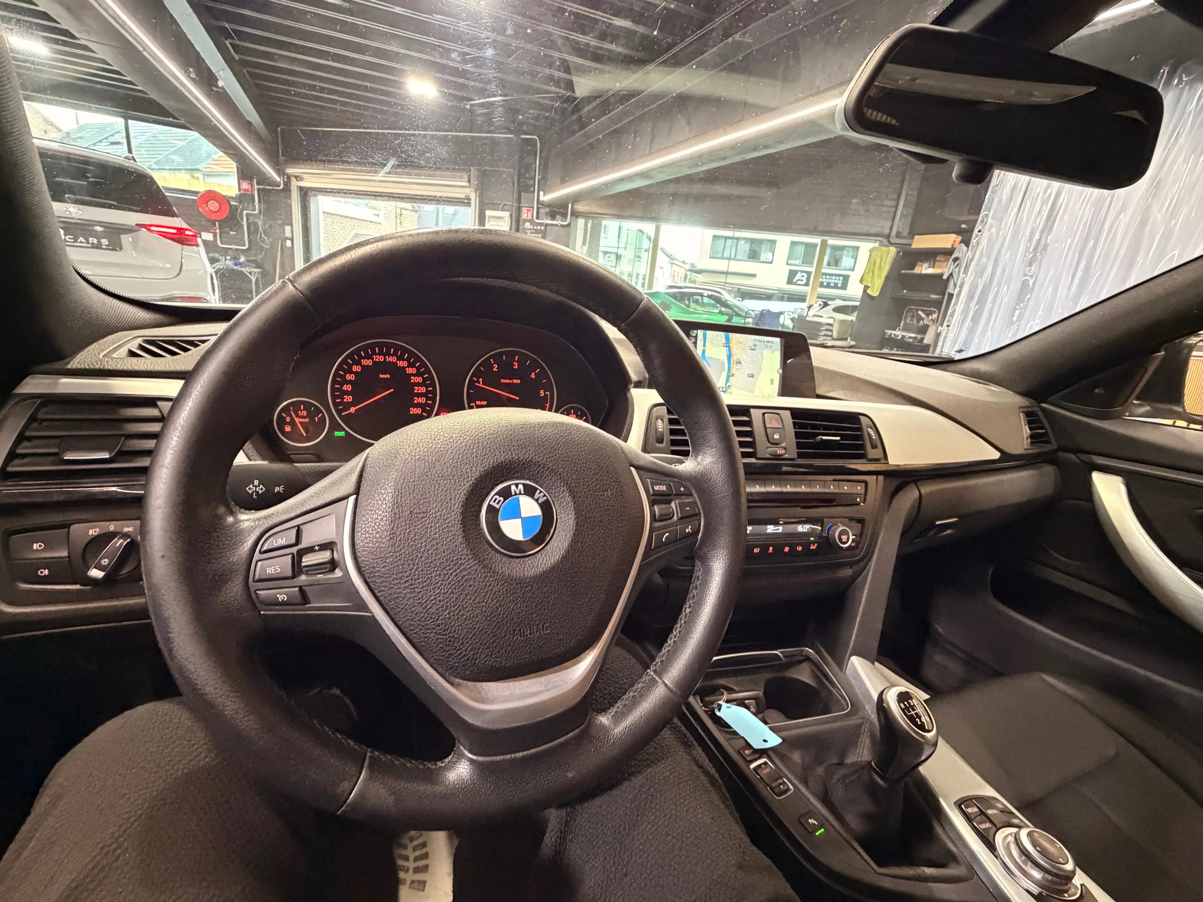 BMW 418 D * Gran Coupé * GARANTIE 12 MOIS * 1ER PROP * JANTE M PACK LOOK * — photo 15