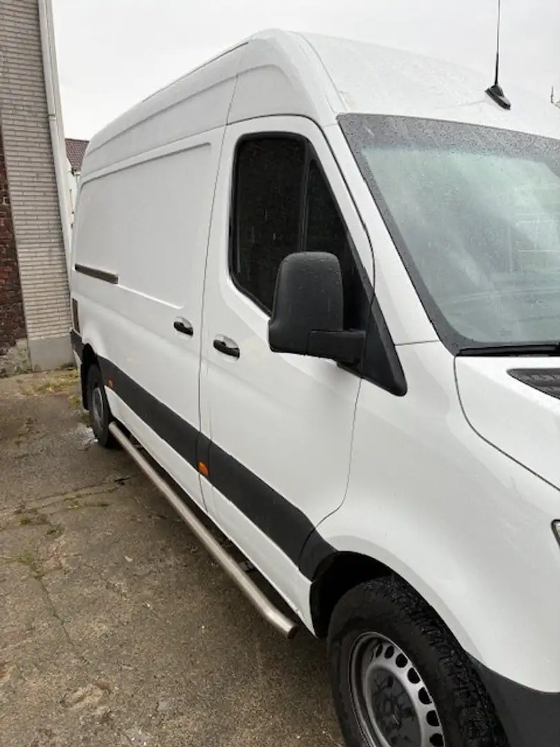 Mercedes-Benz Sprinter - 2
