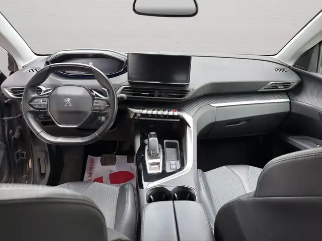 Peugeot 3008 view 9