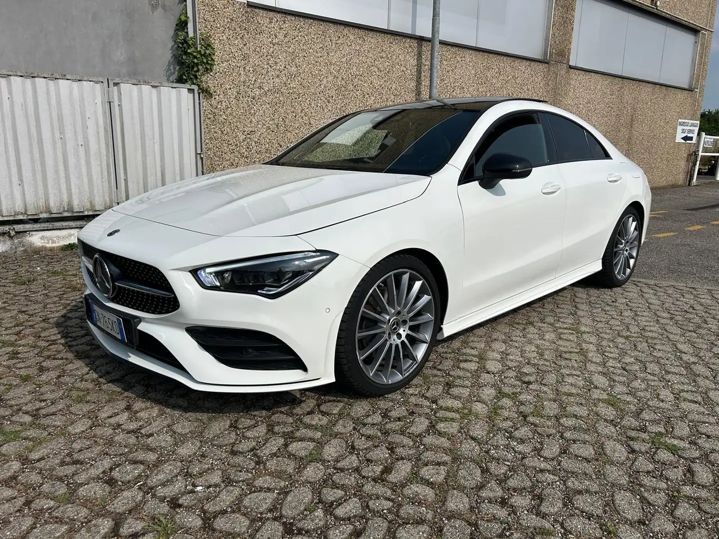 Mercedes-Benz CLA 220 tel 3498535420 CLA Coupe d Premium auto Blanc - 1