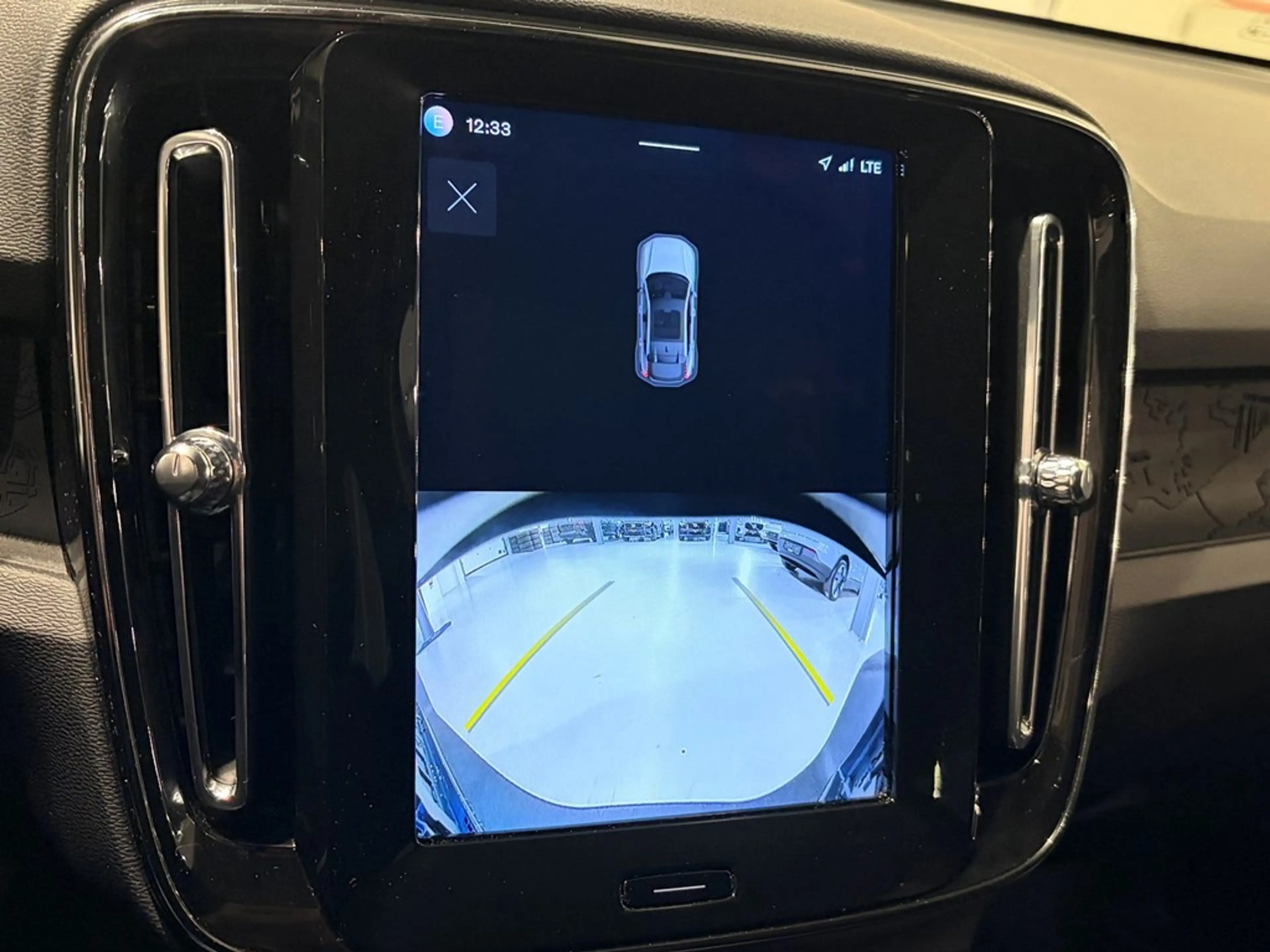 Volvo EC40 Recharge Black Edition Extended Range + ELECTR TRE — photo 10