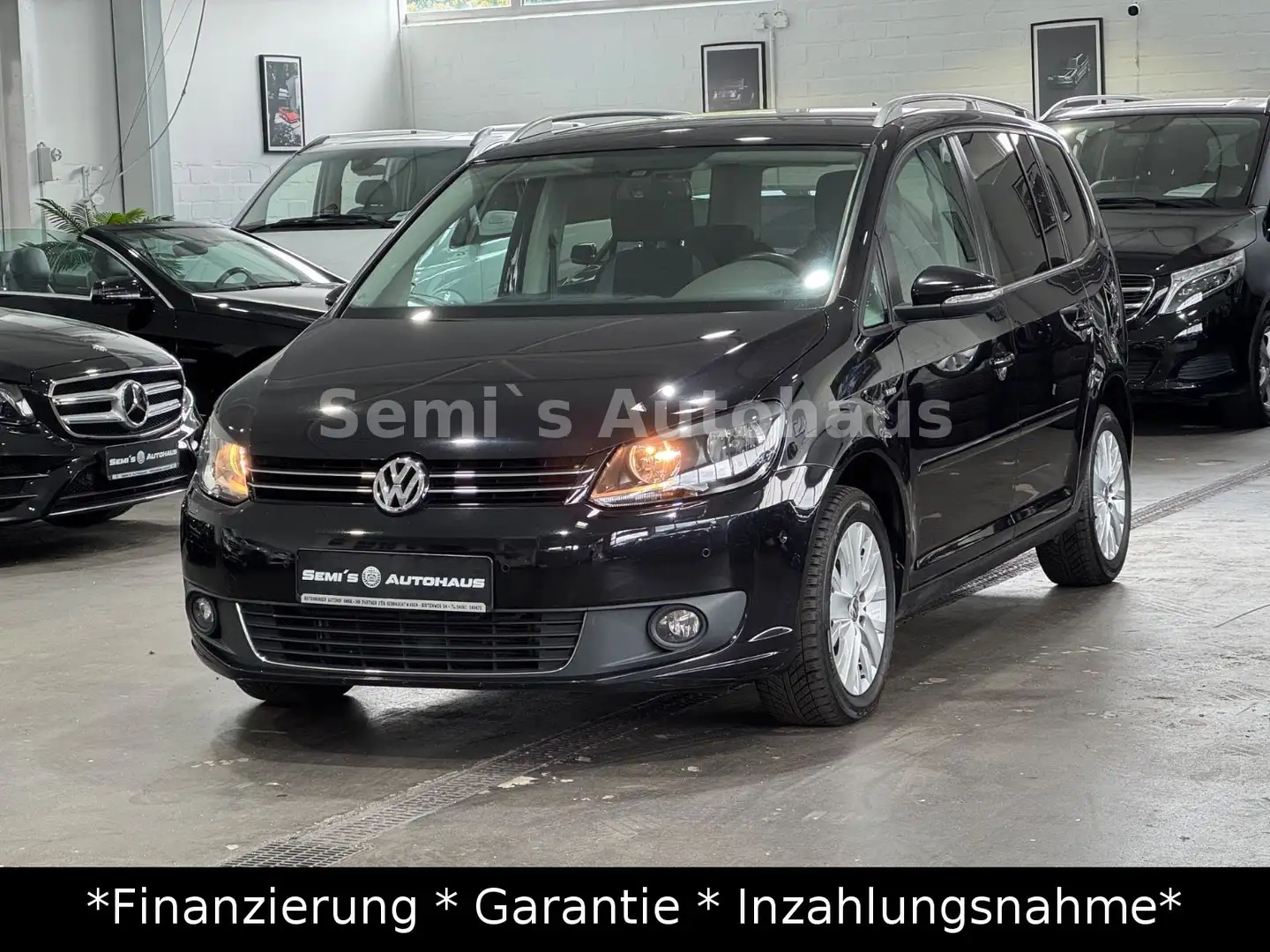 Volkswagen Touran Life*1.Hand*Navi*6-Gang*Top Zustand* Negro - 1
